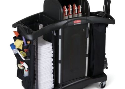 Carrelli di servizio compatti Rubbermaid
